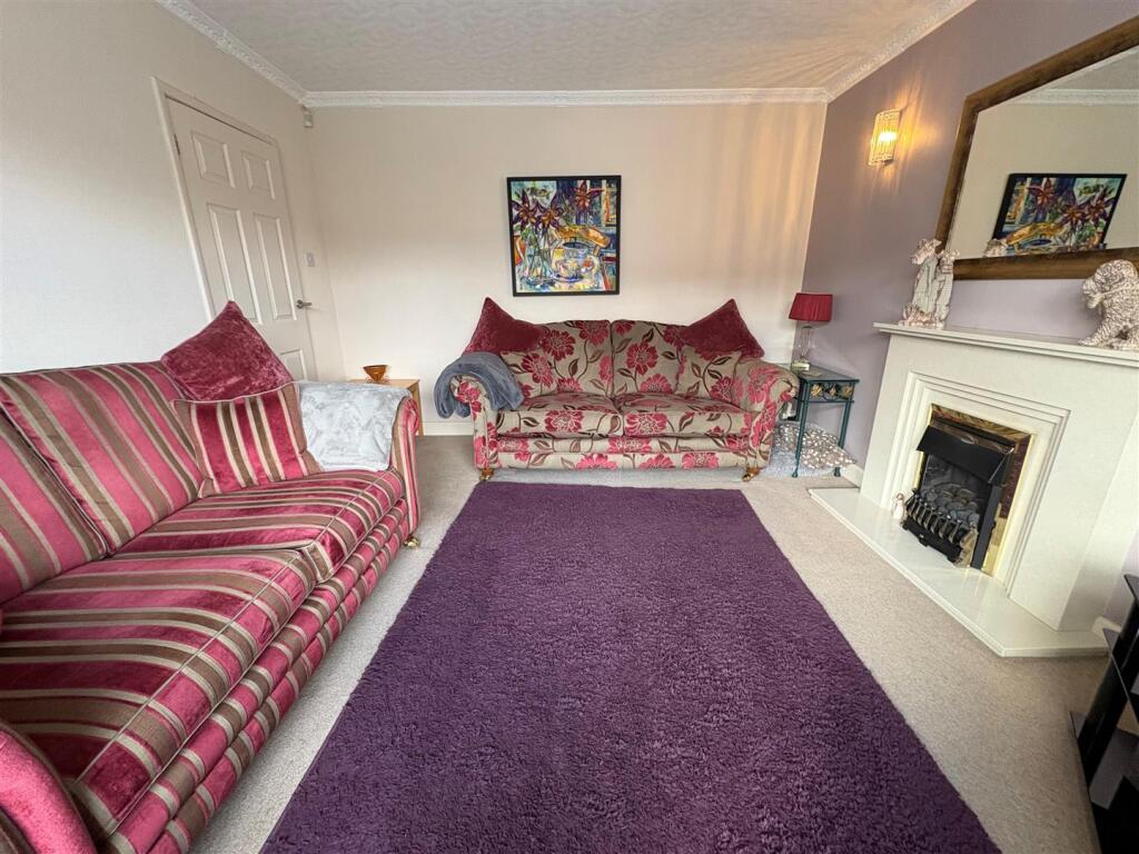 Additional image 6 of Oakleigh Avenue, Clayton, Bradford