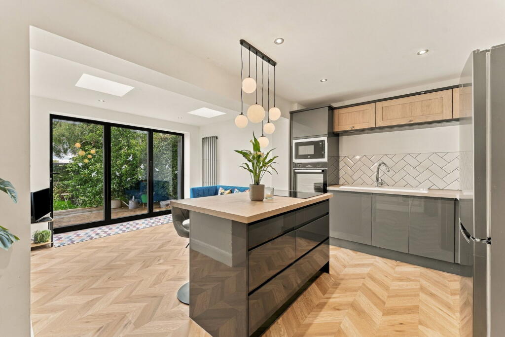 House in Stockport - View 4
