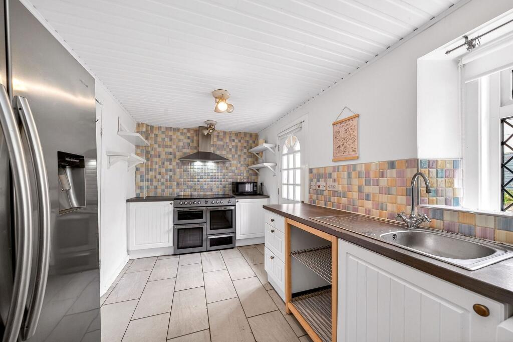 House in Kirkintilloch, Rosebank - View 4
