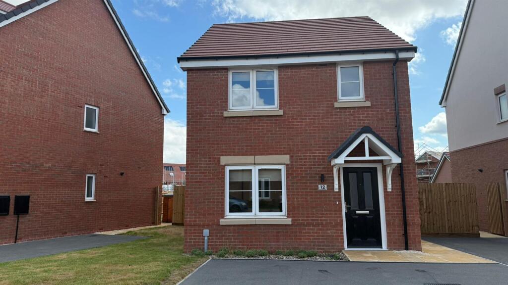 Main image of property: Blagden Way, Hucknall, NG15