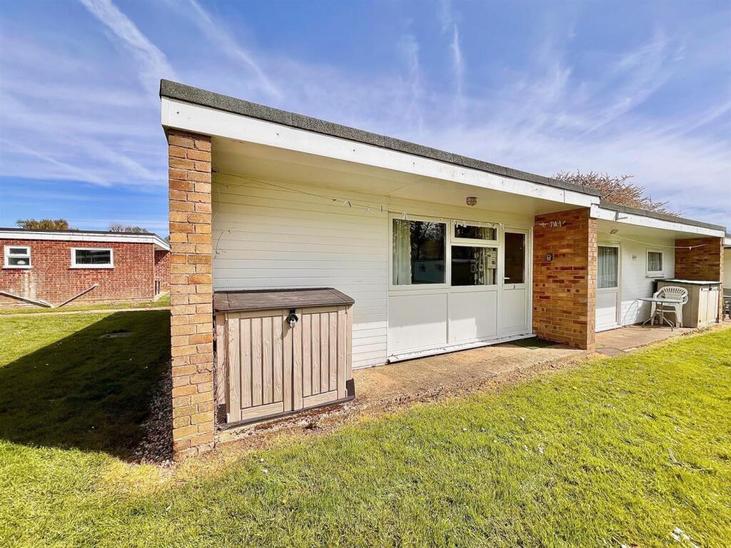 Main image of property: Florida Holiday Park, Hemsby