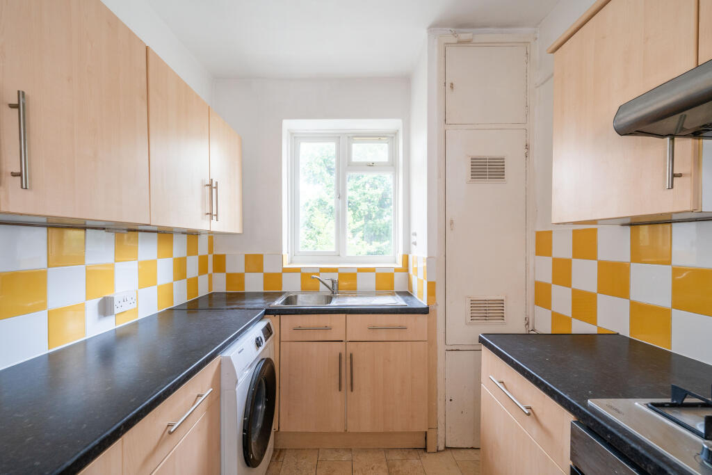 Apartment in London - View 2