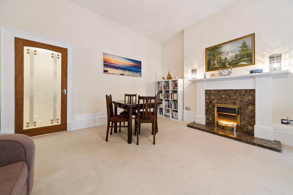 Apartment in Glasgow, North Kelvinside, North Woodside - View 3