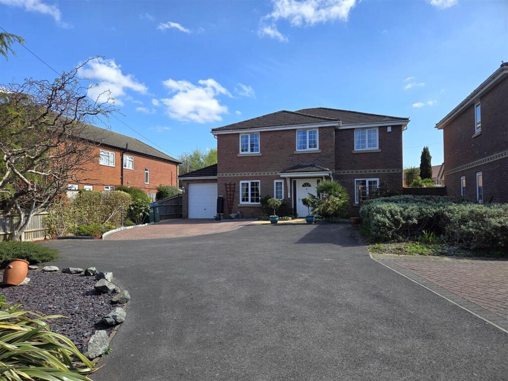 Main image of property: Brook Lane, Sarisbury Green, Southampton