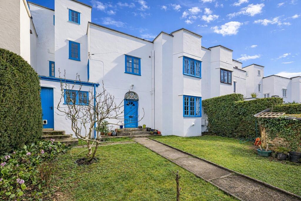 Main image of property: Pwll-y-Myn Crescent, Peterston-super-Ely, Cardiff