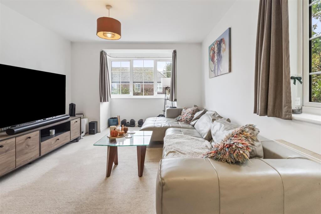 Apartment in Brighton - View 3