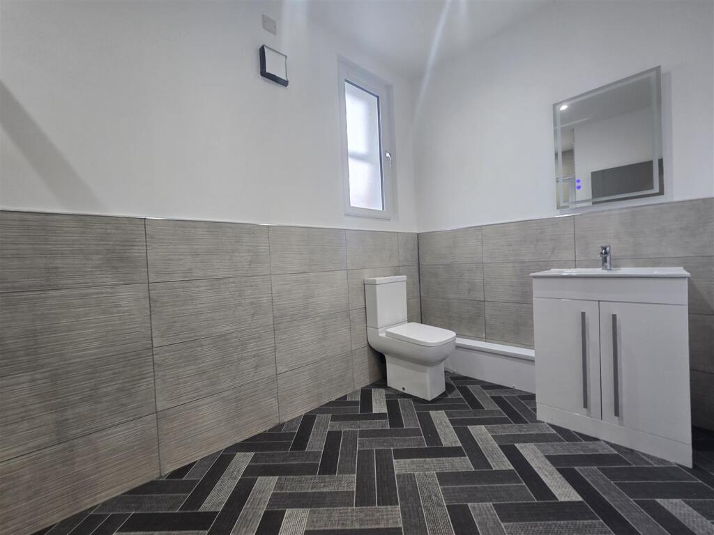 Main image of property: Wood Street, Ashton-under-Lyne