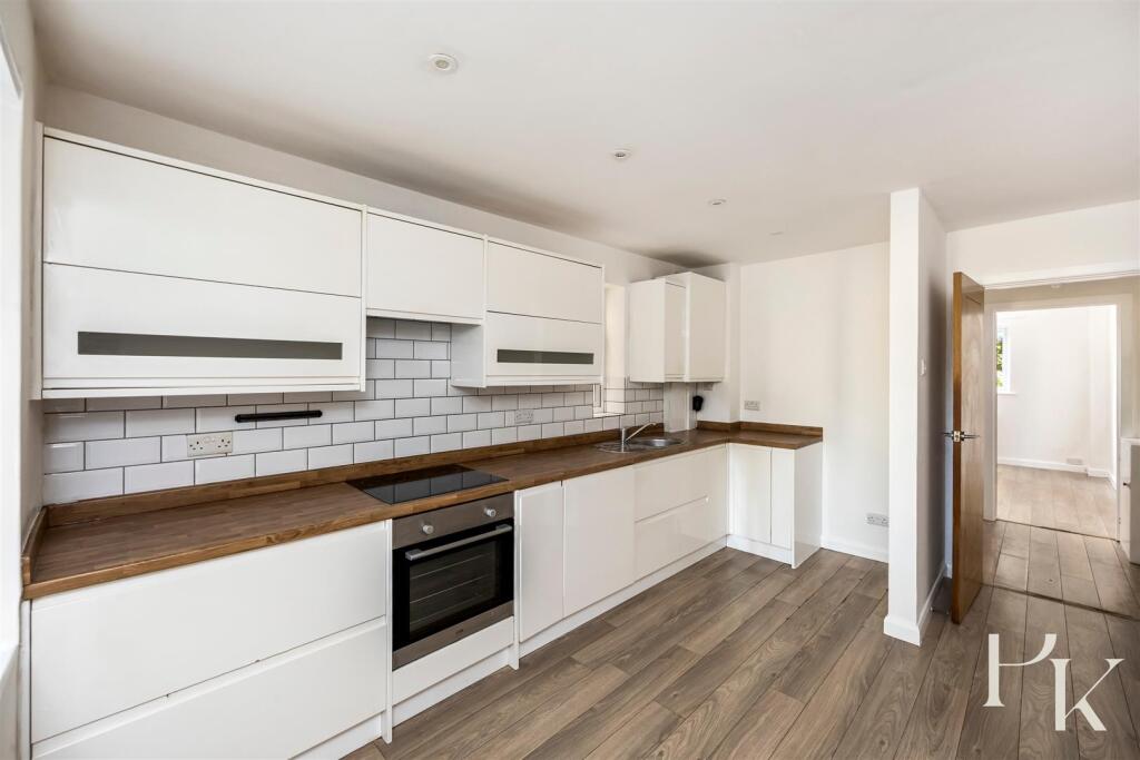 Apartment in Hove, Brighton and Hove - View 2