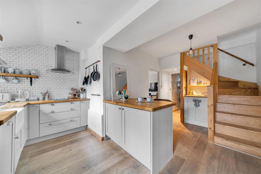 House in Dorchester - View 4