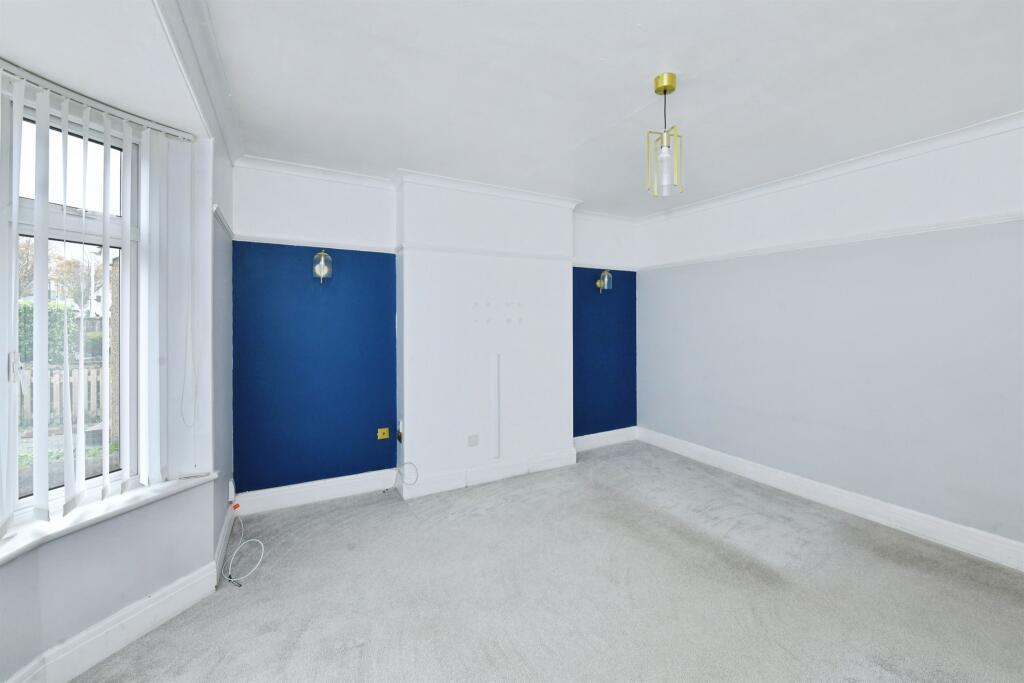House in Plymouth - View 4