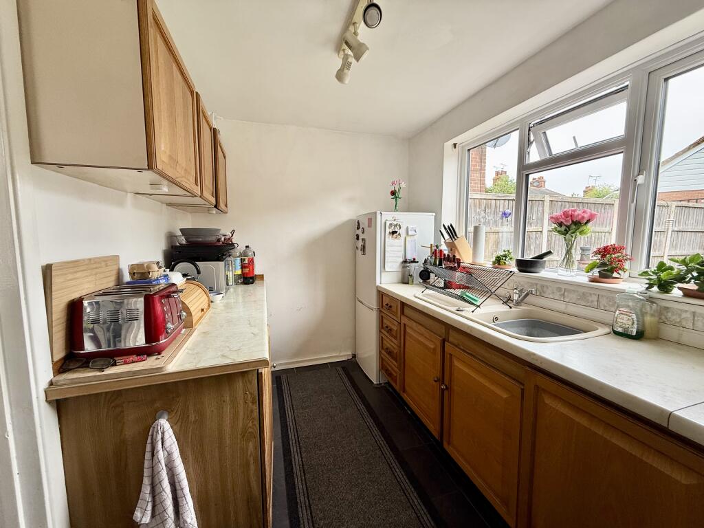 Basin Road, Heybridge Basin, Essex - View 3