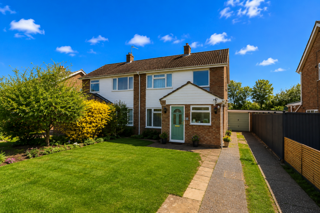 Main image of property: Elm Drive, Offord Cluny, St. Neots, Cambridgeshire