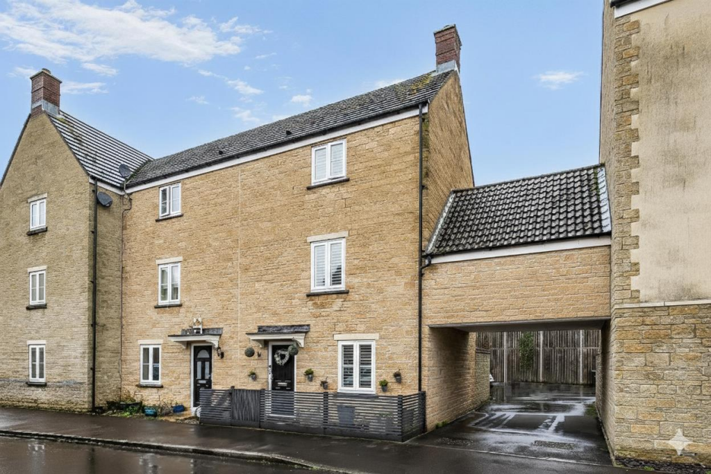 Main image of property: Linnet Road, Calne