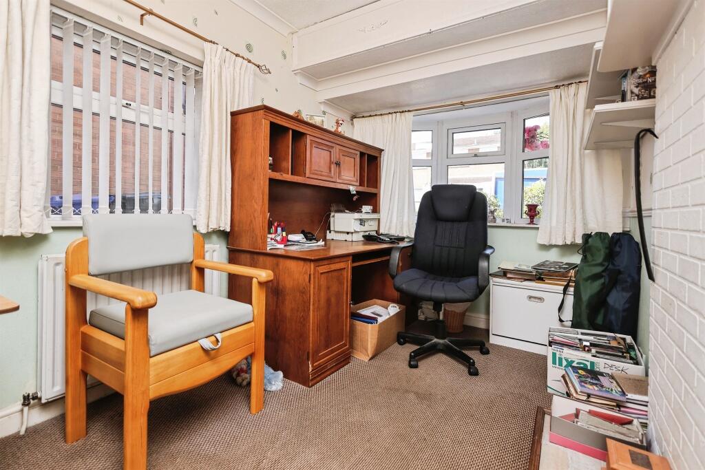 House in Dudley, West Midlands - View 5