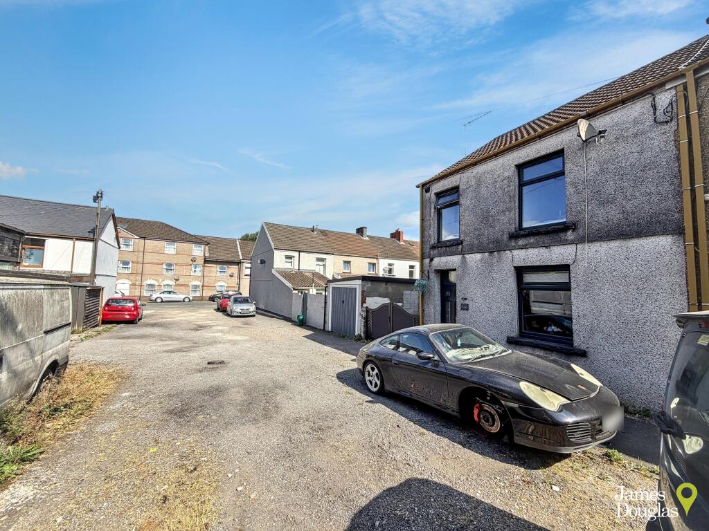 House in Cardiff - View 3