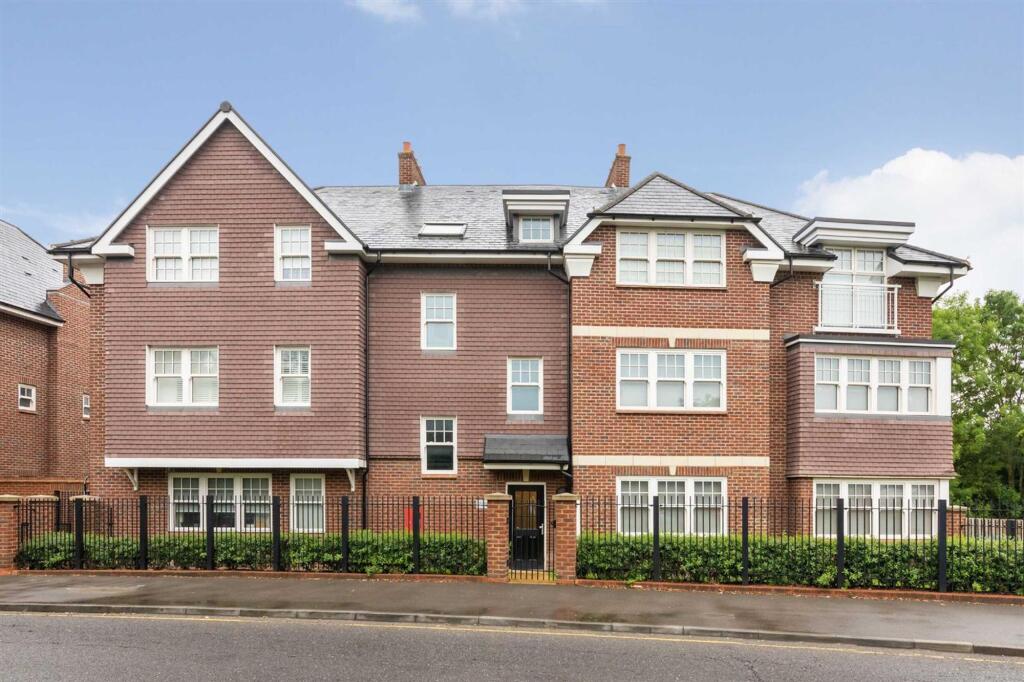 Main image of property: Bunns Lane, Randolph Court, NW7