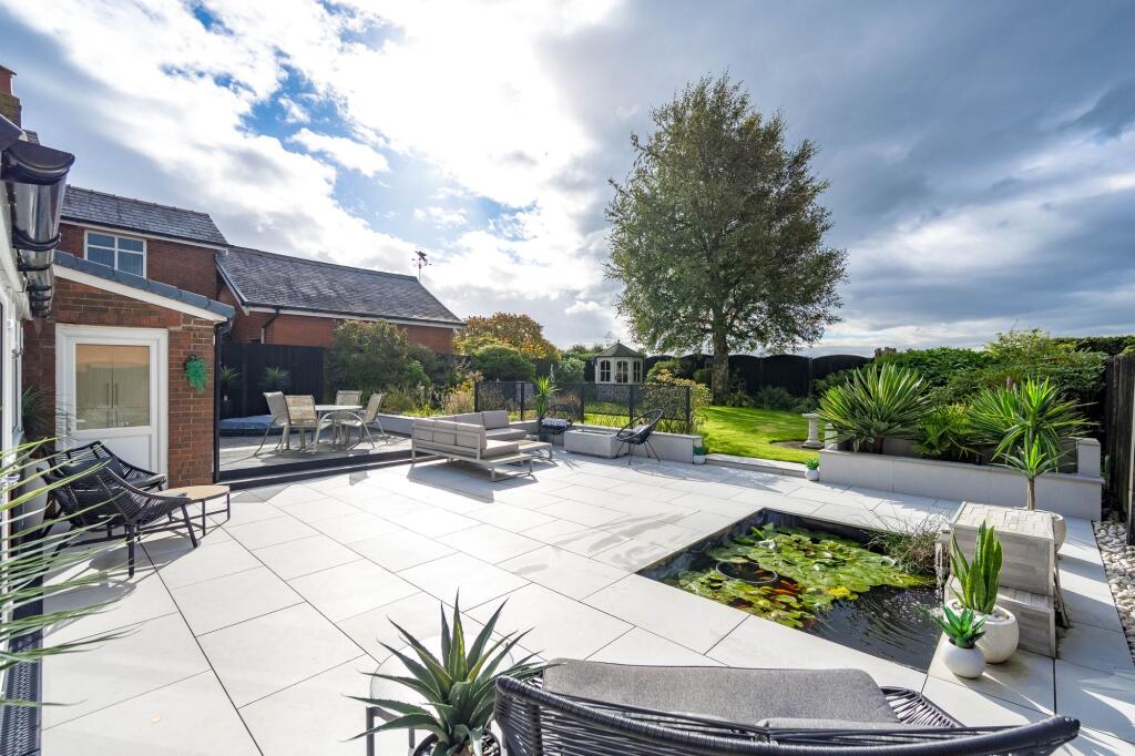 Blaguegate Lane, Lathom, WN8 photo 4