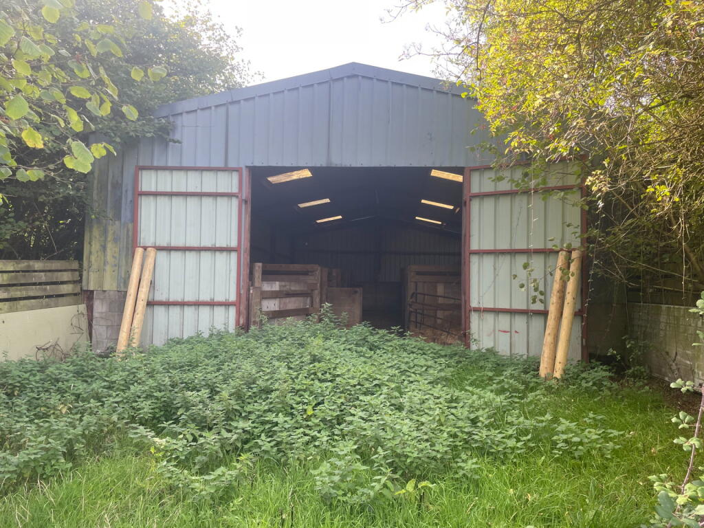 Land and Building at Tir William James, Llangattock, Crickhowell, Powys, NP8 1PY - View 3
