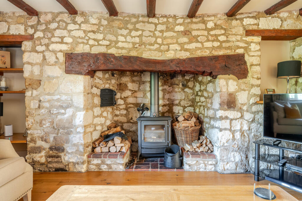 House in Vale of White Horse, Ashbury - More