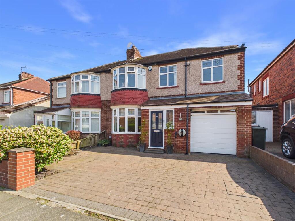 5-bed semi-detached on Townsville Avenue, West Monkseaton, £399,950