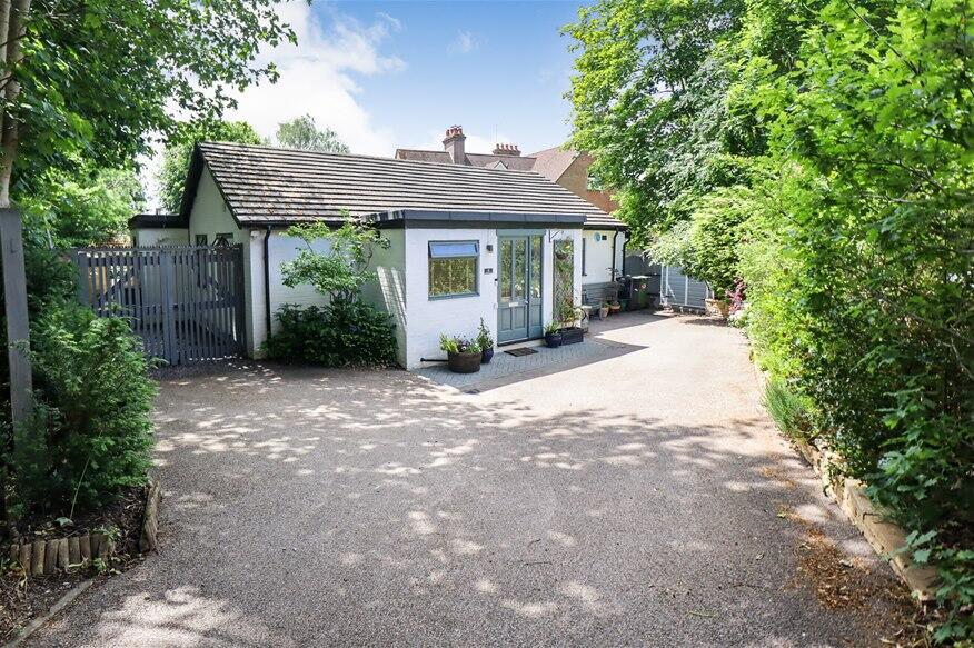 Hollybush Lane, Harpenden, AL5