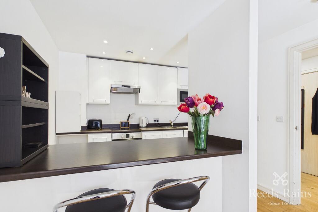 Apartment in Manchester, First Street, City Centre - More