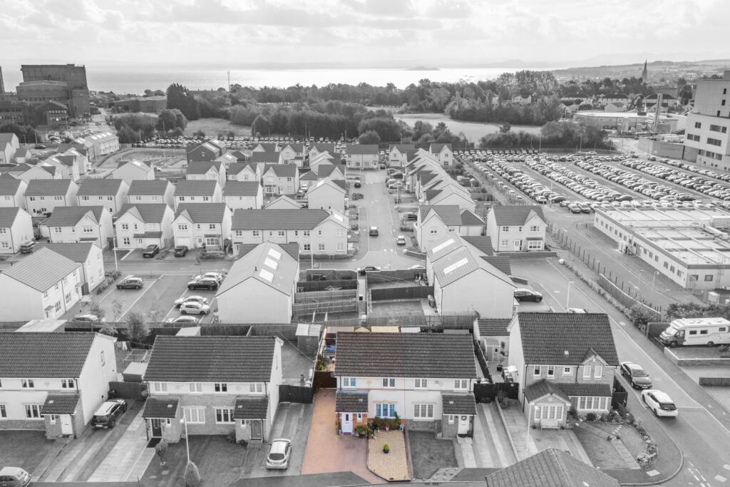 House in Kirkcaldy, Fife - View 2