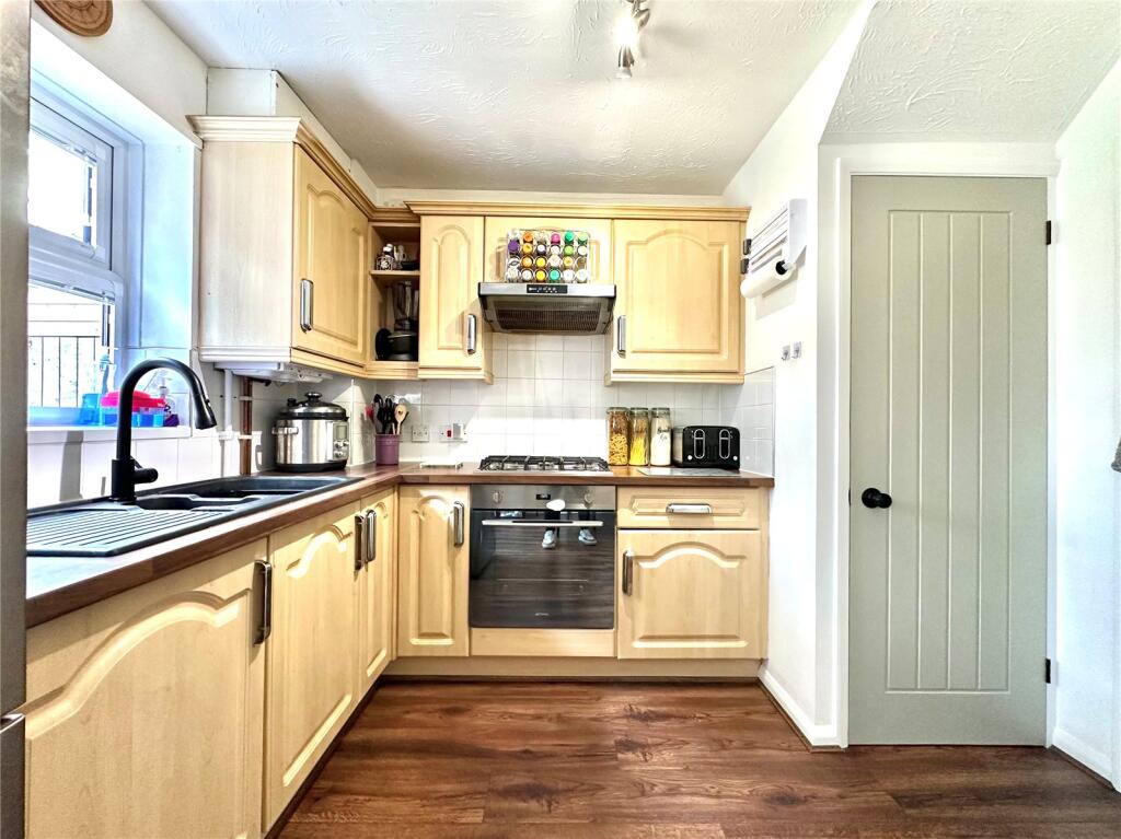 Meadow Road, Even Swindon, Swindon, SN2 - Radharc 5