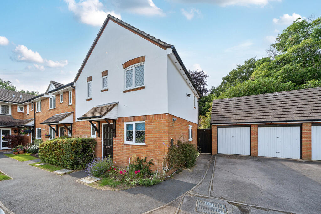 Main image of property: Narcot Lane, Chalfont St. Peter, Gerrards Cross