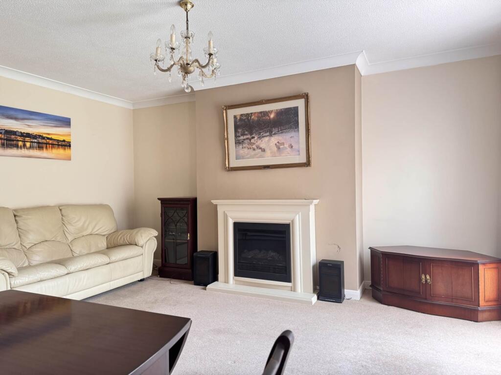 2, Ashplants Close, Bideford photo 2