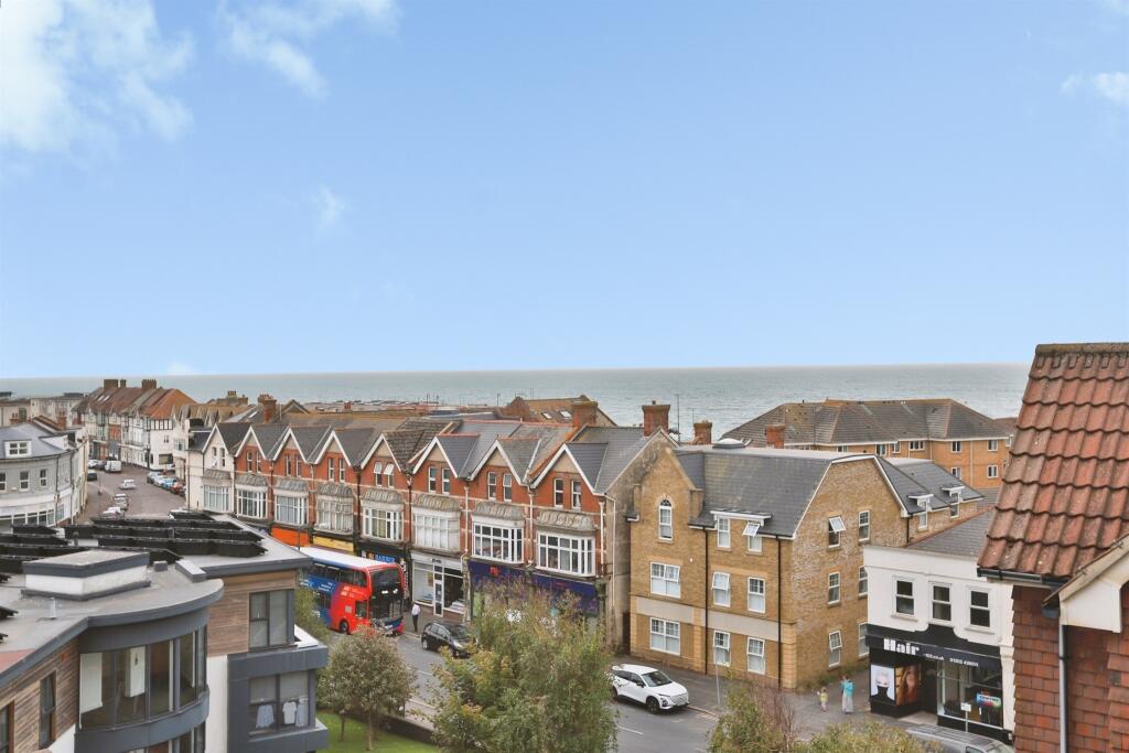 Apartment in Bournemouth - View 2