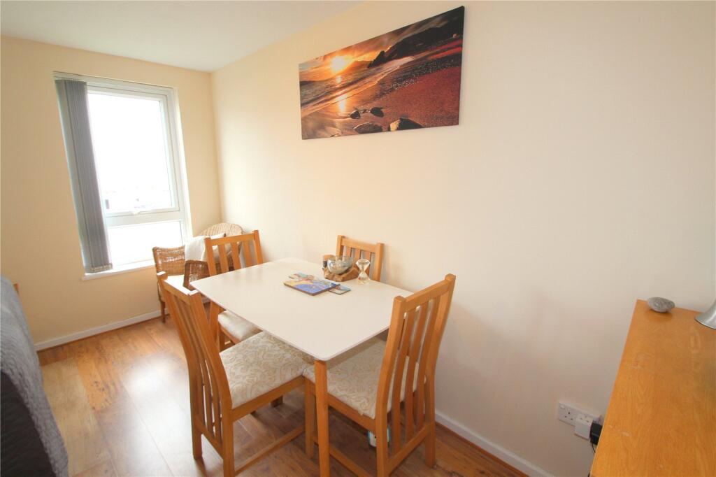 Apartment in North Tyneside, Cullercoats - View 3