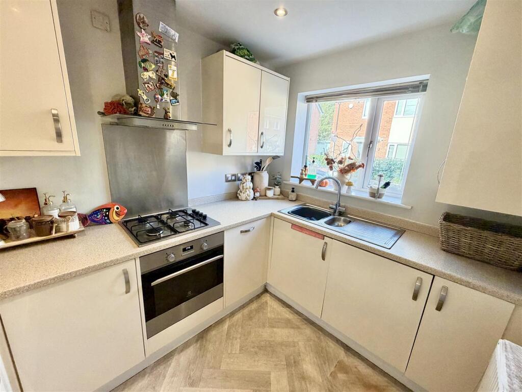 House in Birmingham, Hall Green - View 4