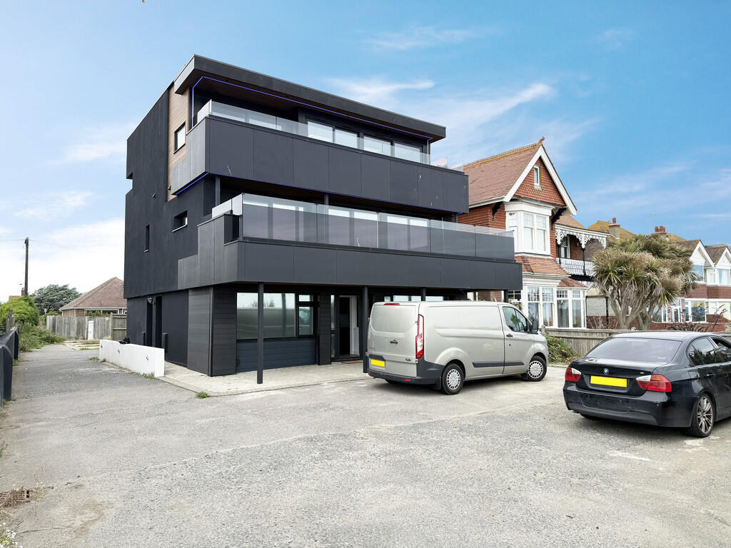 Main image of property: Brighton Road, Worthing, BN11 2EY