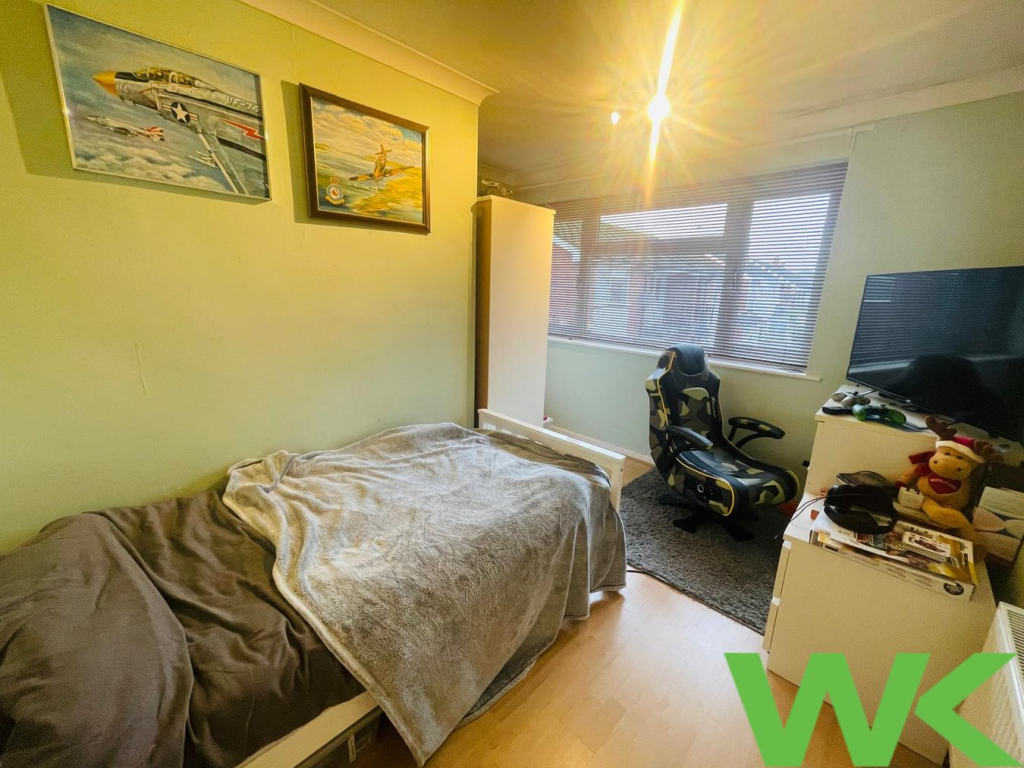 Manorford Avenue, West Bromwich, B71 - More