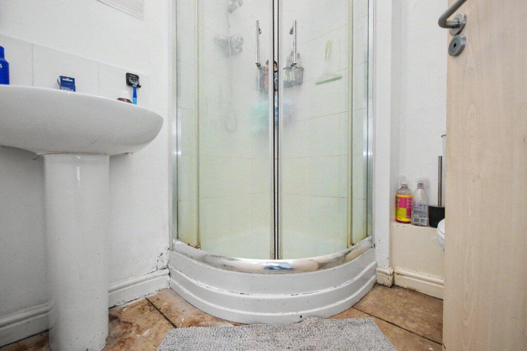 Apartment in Wakefield, Primose Hill, Eastmoor - More