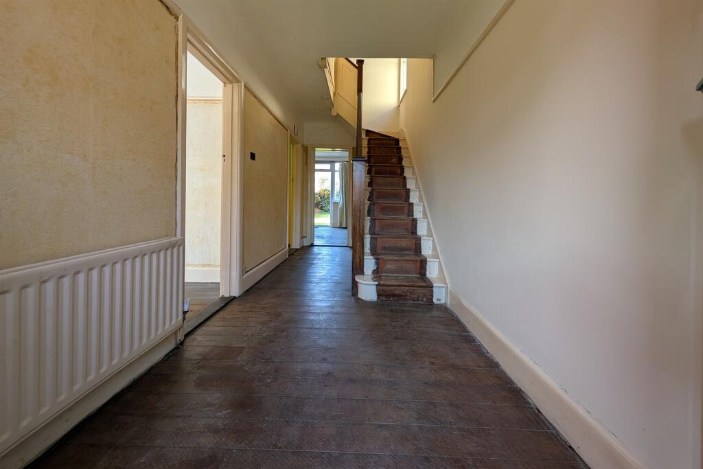 Upper Shirley photo 5