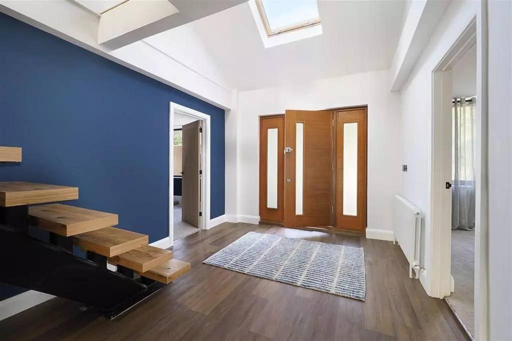 House in Canterbury - View 4
