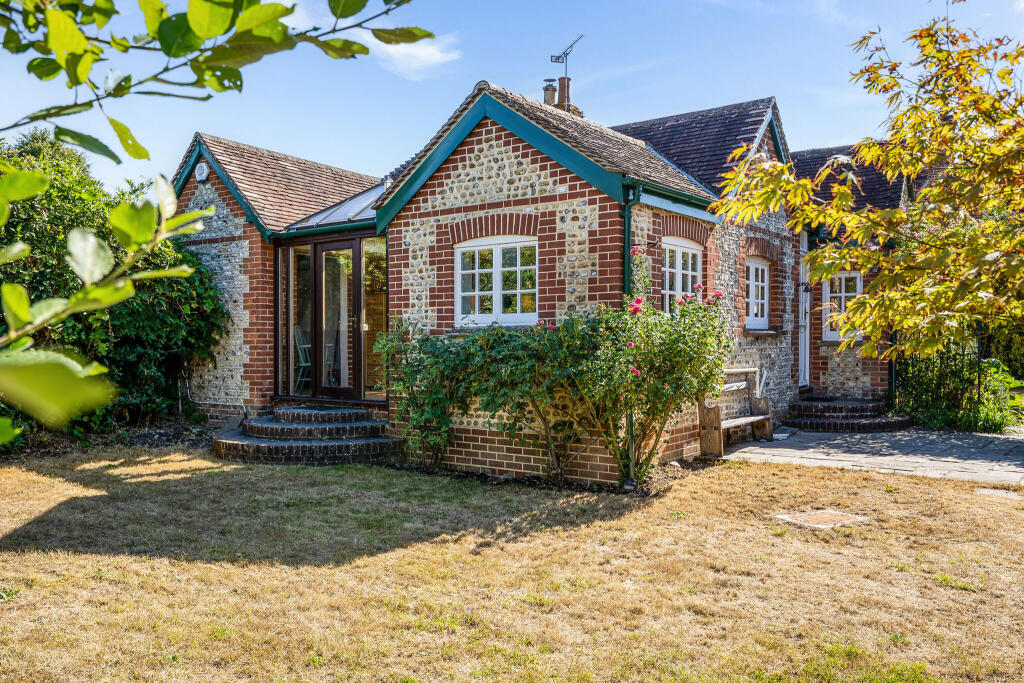 House in Portsmouth - View 2