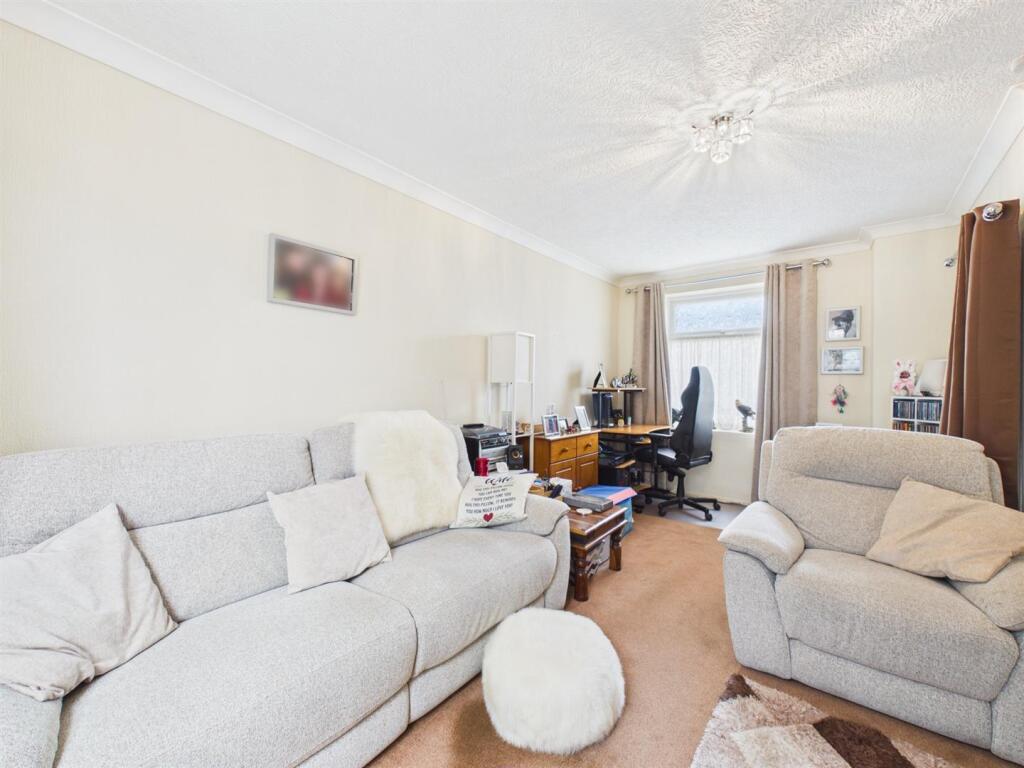 Wright Crescent, Bridlington photo 4