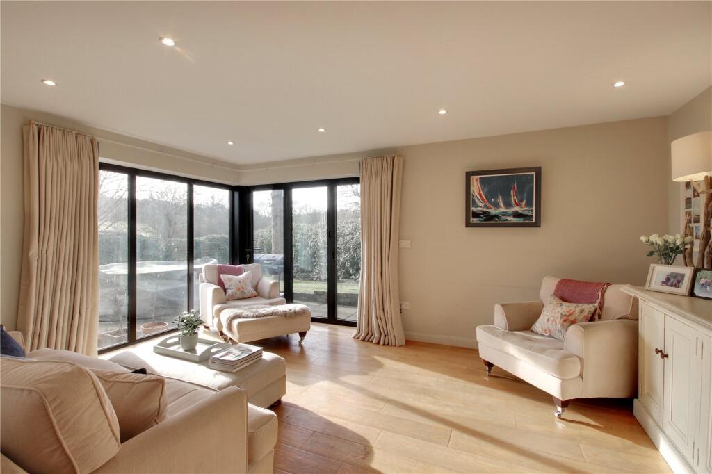 House in Tunbridge Wells, Benenden - View 4