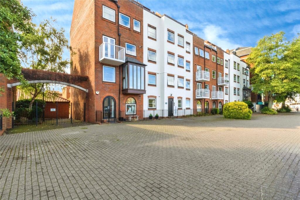 Main image of property: Merrick Court, Bristol, BS1