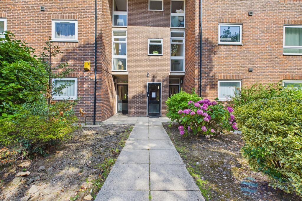 Main image of property: Mosslea Park, Mossley Hill, L18