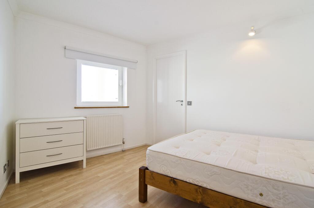 Apartment in London - View 5