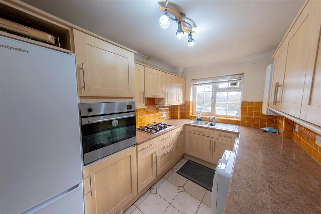 Apartment in London, Twyford - View 4