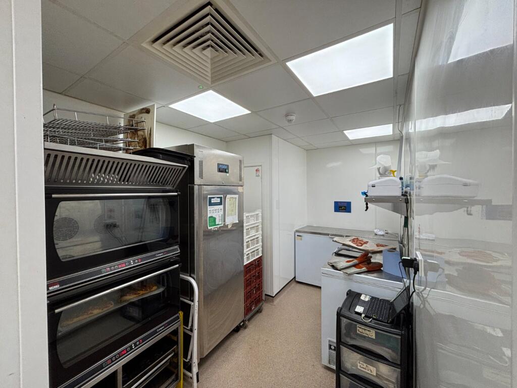 Additional image 6 of High Street, Harpenden, AL5