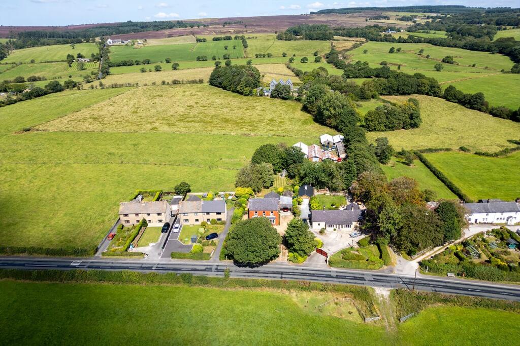 Oak Lea, Clitheroe Road, Knowle Green,  Lancs, PR3 photo 2