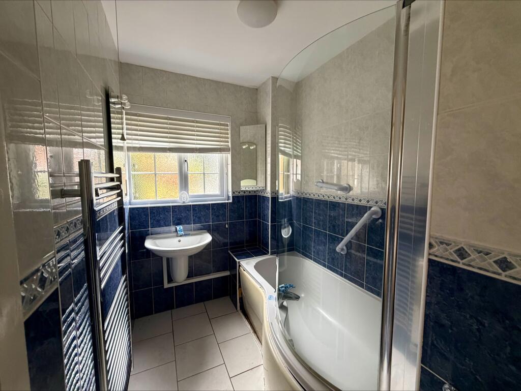 Apartment in Ferndown - More