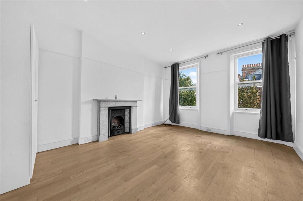 Apartment in London - View 5