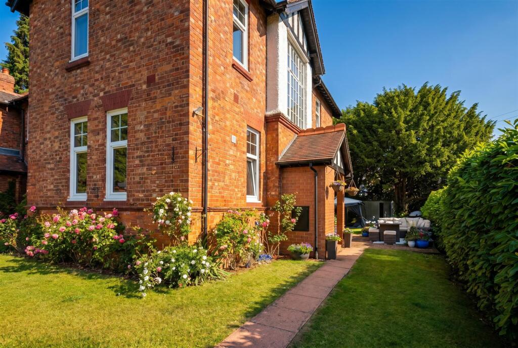 Catherines Close, Catherine-De-Barnes, Solihull, Solihull